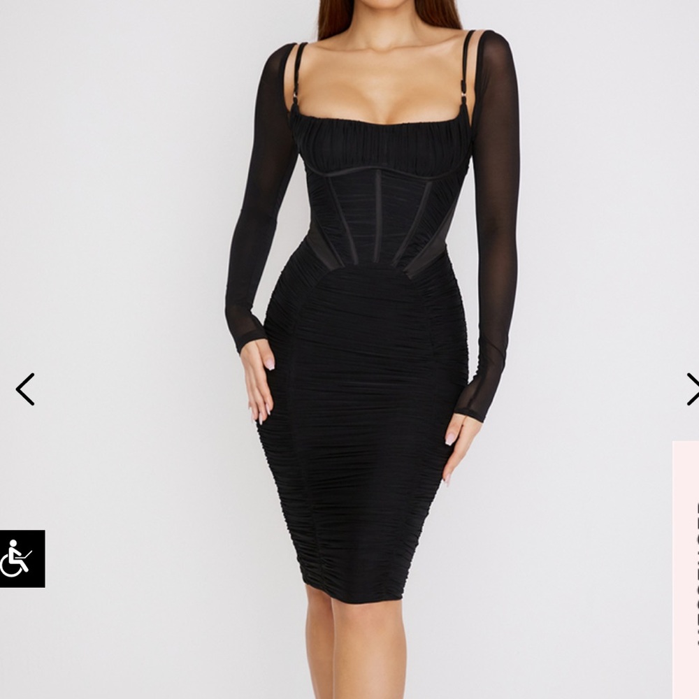 FREYJA 

BLACK GATHERED CORSET DRESS BLACK GATHERED CORSET DRESS